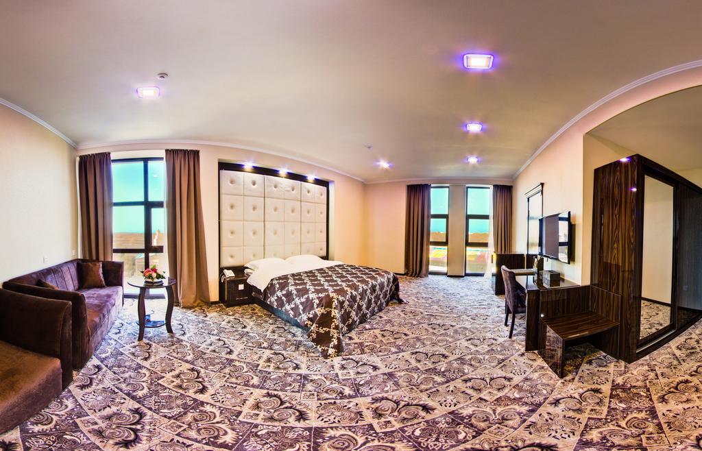 Plaza Hotel Μπισκέκ Δωμάτιο φωτογραφία
