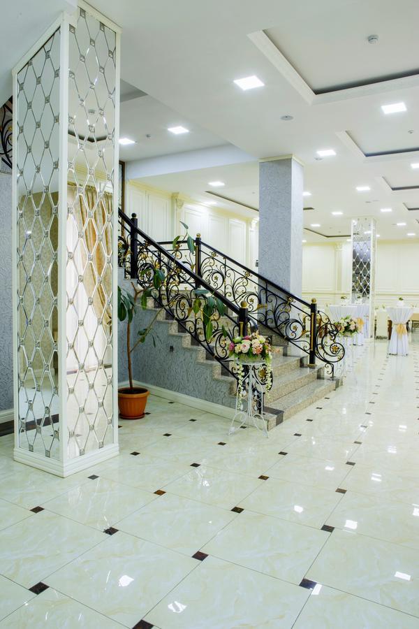 Plaza Hotel Μπισκέκ Εξωτερικό φωτογραφία
